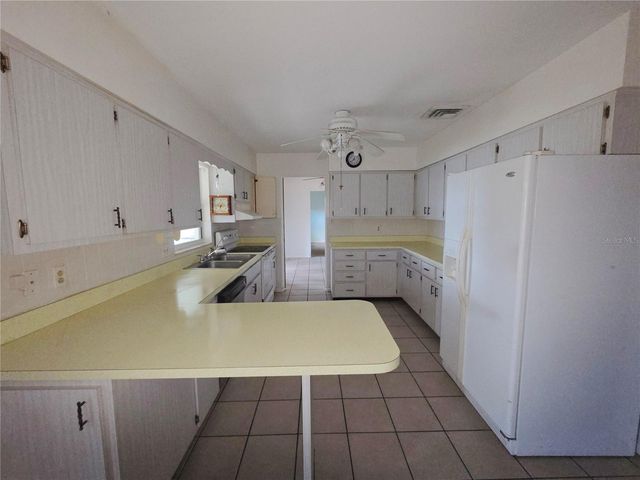 416 6TH ST S, Dundee, FL 33838