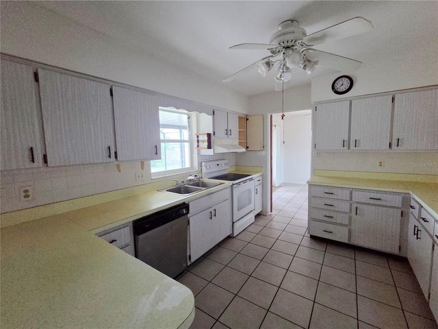 416 6TH ST S, Dundee, FL 33838