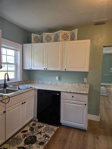 448 PALM STREET, New Smyrna Beach, FL 32168