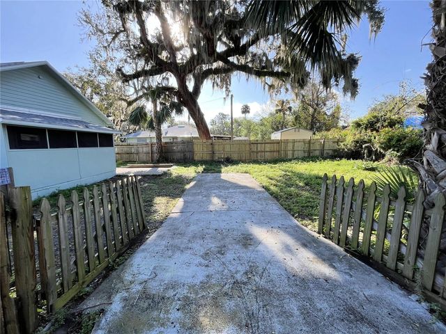 448 PALM STREET, New Smyrna Beach, FL 32168