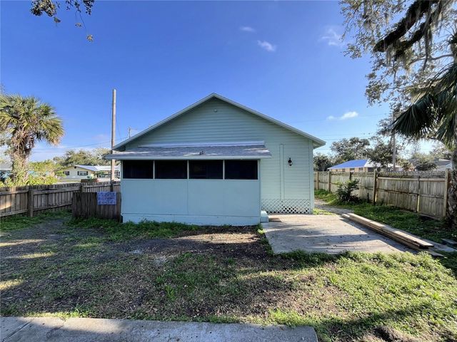 448 PALM STREET, New Smyrna Beach, FL 32168
