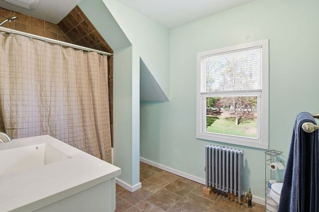 959 Main St, Agawam, MA 01001