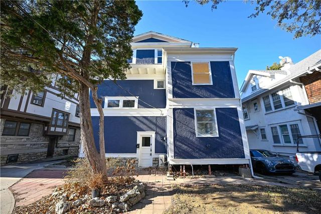 3703 Pennsylvania Avenue, Kansas City, MO 64111