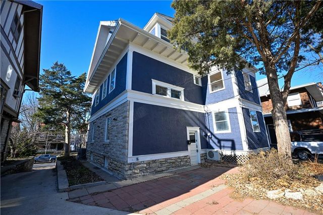 3703 Pennsylvania Avenue, Kansas City, MO 64111