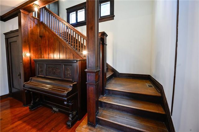 3703 Pennsylvania Avenue, Kansas City, MO 64111