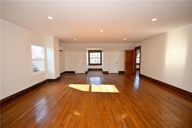 3703 Pennsylvania Avenue, Kansas City, MO 64111