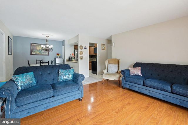 221 N EMORY DR #4, Sterling, VA 20164