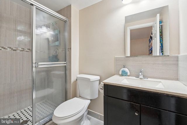 221 N EMORY DR #4, Sterling, VA 20164