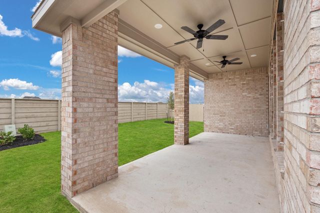 422 Wagyu Trail, New Caney, TX 77357