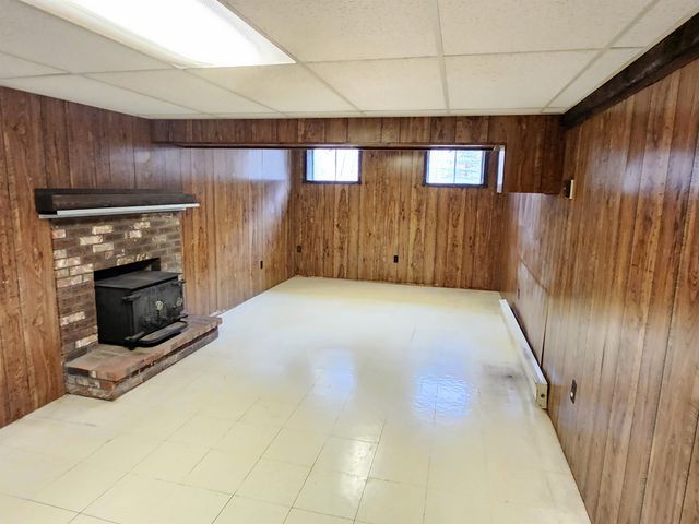 27 Birkdale Rd, Bedford, NH 03110