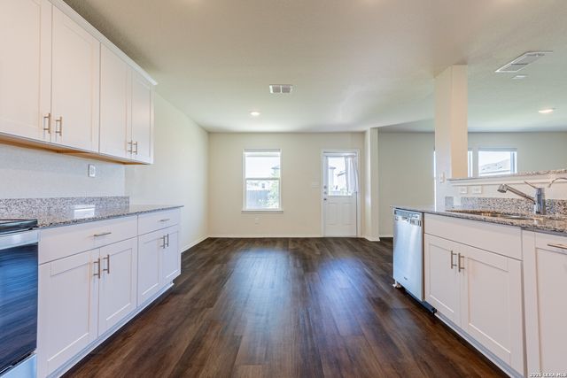 6222 Fieldrun, San Antonio, TX 78218
