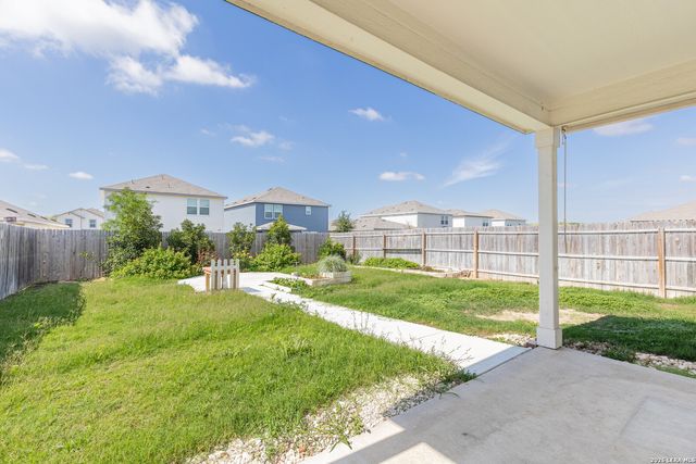 6222 Fieldrun, San Antonio, TX 78218