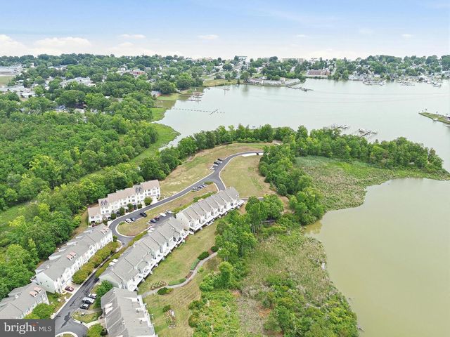 310 MONROE POINT DR, Colonial Beach, VA 22443