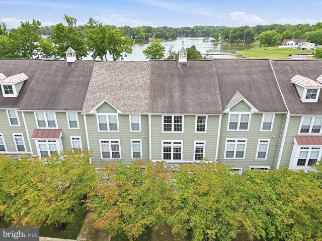 310 MONROE POINT DR, Colonial Beach, VA 22443