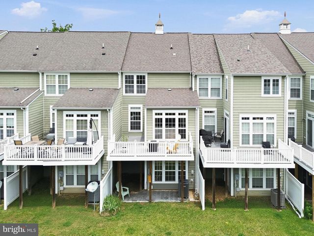 310 MONROE POINT DR, Colonial Beach, VA 22443