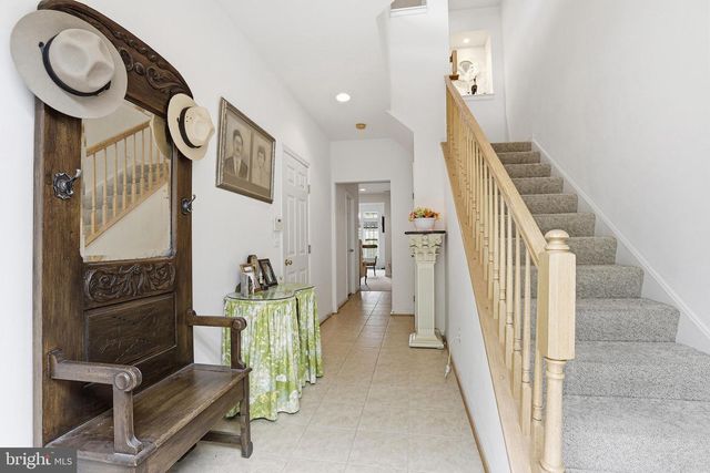 310 MONROE POINT DR, Colonial Beach, VA 22443
