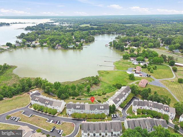 310 MONROE POINT DR, Colonial Beach, VA 22443