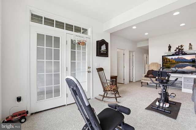 310 MONROE POINT DR, Colonial Beach, VA 22443