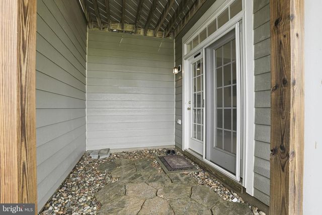 310 MONROE POINT DR, Colonial Beach, VA 22443