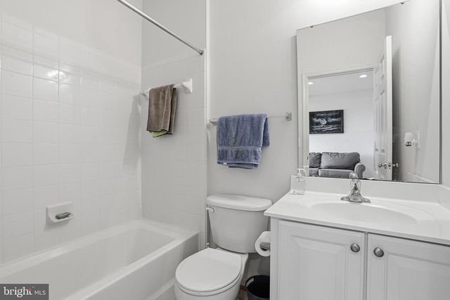 310 MONROE POINT DR, Colonial Beach, VA 22443
