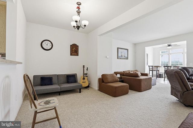310 MONROE POINT DR, Colonial Beach, VA 22443
