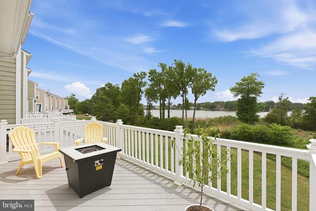 310 MONROE POINT DR, Colonial Beach, VA 22443