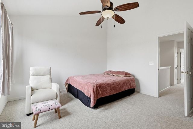 310 MONROE POINT DR, Colonial Beach, VA 22443