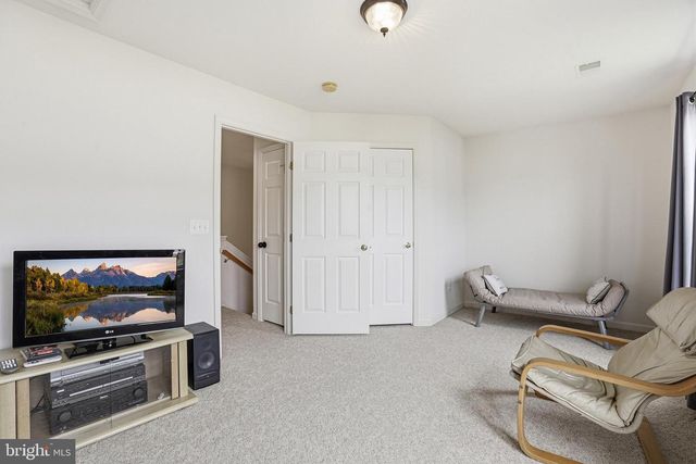 310 MONROE POINT DR, Colonial Beach, VA 22443