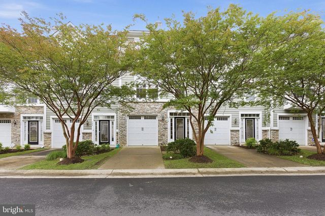 310 MONROE POINT DR, Colonial Beach, VA 22443