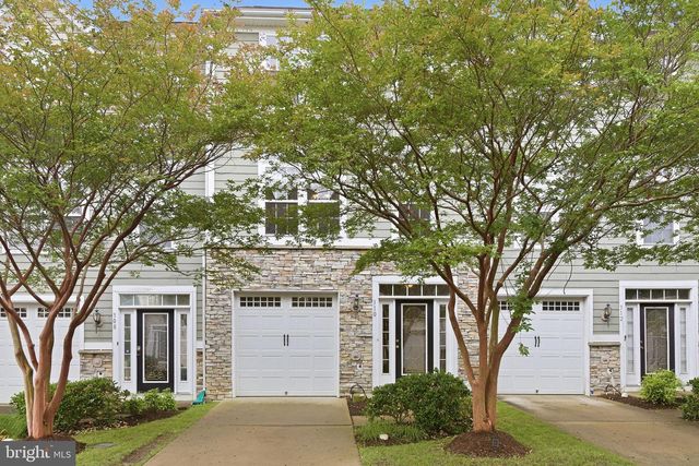 310 MONROE POINT DR, Colonial Beach, VA 22443