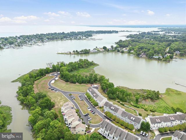 310 MONROE POINT DR, Colonial Beach, VA 22443