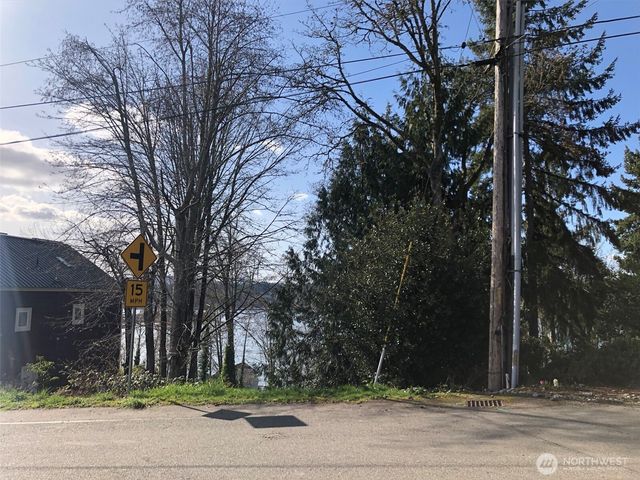 1919 Berry Street NE, Olympia, WA 98506