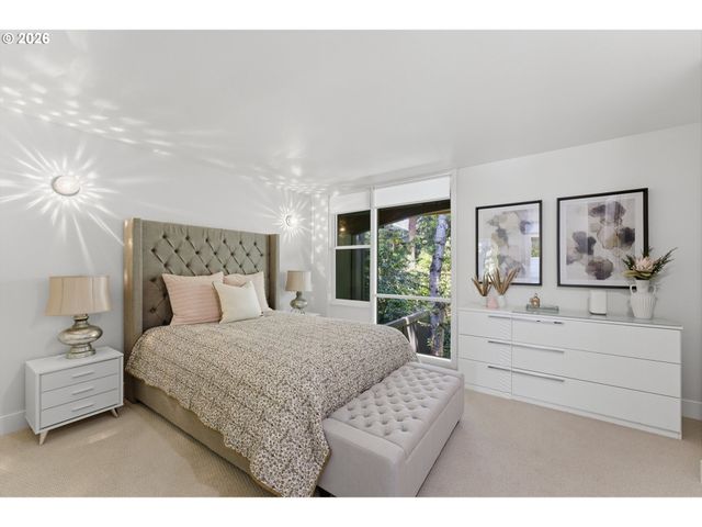 668 MCVEY Ave 80, Lake Oswego, OR 97034