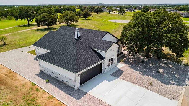 215 Oak Grove PKWY, Kingsland, TX 78639
