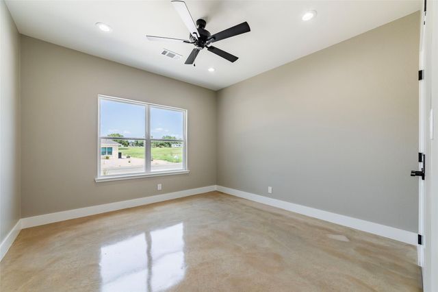 215 Oak Grove PKWY, Kingsland, TX 78639