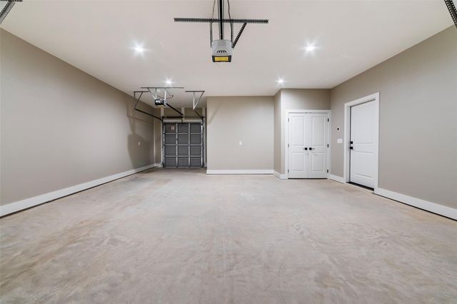 215 Oak Grove PKWY, Kingsland, TX 78639