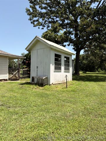 22134 W 48th Street S, Sand Springs, OK 74063
