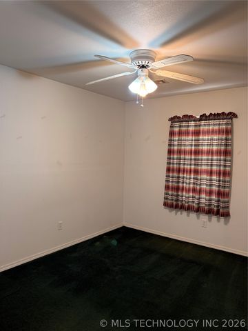 22134 W 48th Street S, Sand Springs, OK 74063