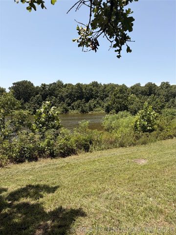 22134 W 48th Street S, Sand Springs, OK 74063