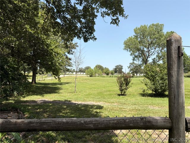 22134 W 48th Street S, Sand Springs, OK 74063