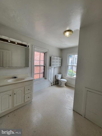 1232 DOUGLASS ST, Reading, PA 19604