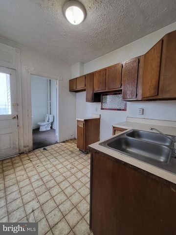 1232 DOUGLASS ST, Reading, PA 19604