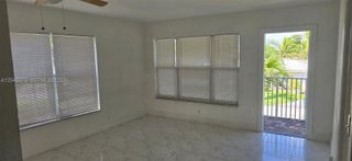 3260 NE 19th Avenue 11, Oakland Park, FL 33306