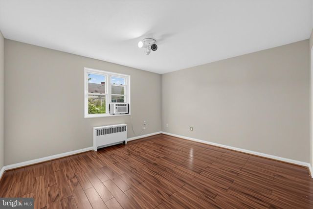 7928 RIGGS RD, Hyattsville, MD 20783