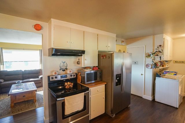 2755 Village Dr, Ione, CA 95640