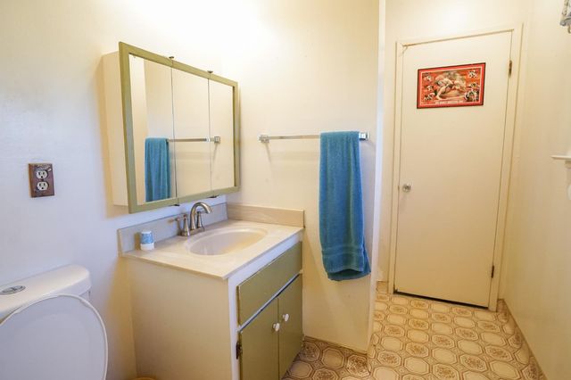 2755 Village Dr, Ione, CA 95640