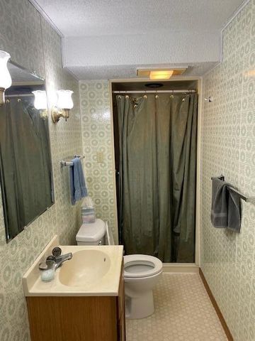 911 E Baker Street, Saint Joseph, MN 56374