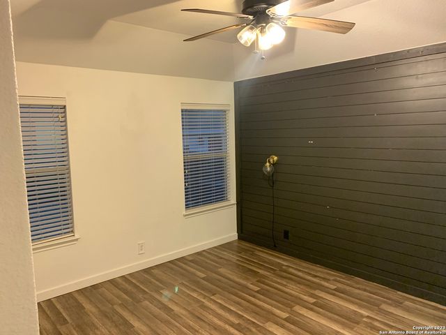 4618 EVERETT LOOP, Converse, TX 78109