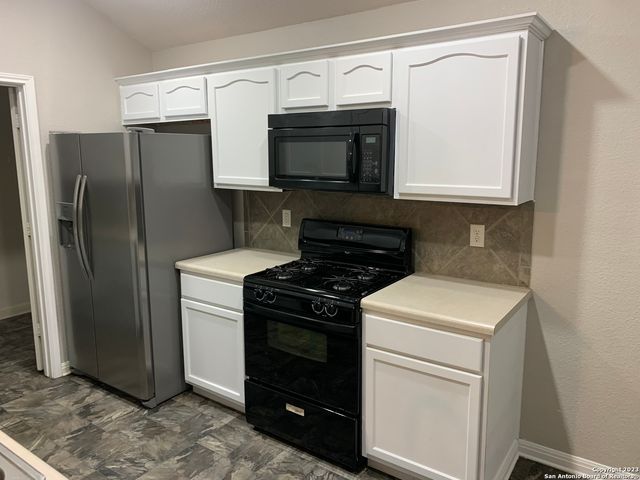 4618 EVERETT LOOP, Converse, TX 78109
