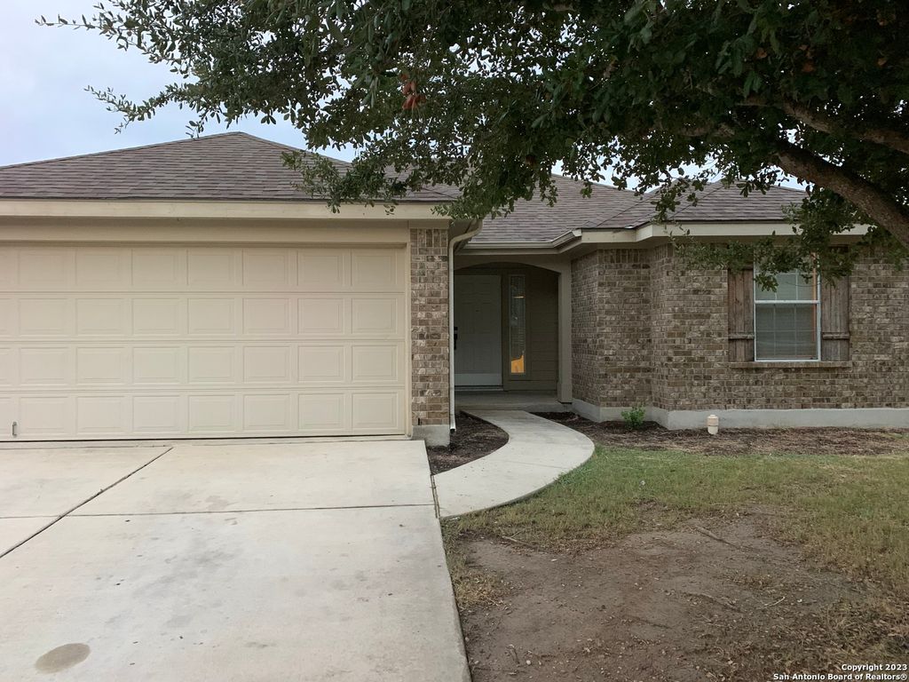 4618 EVERETT LOOP, Converse, TX 78109